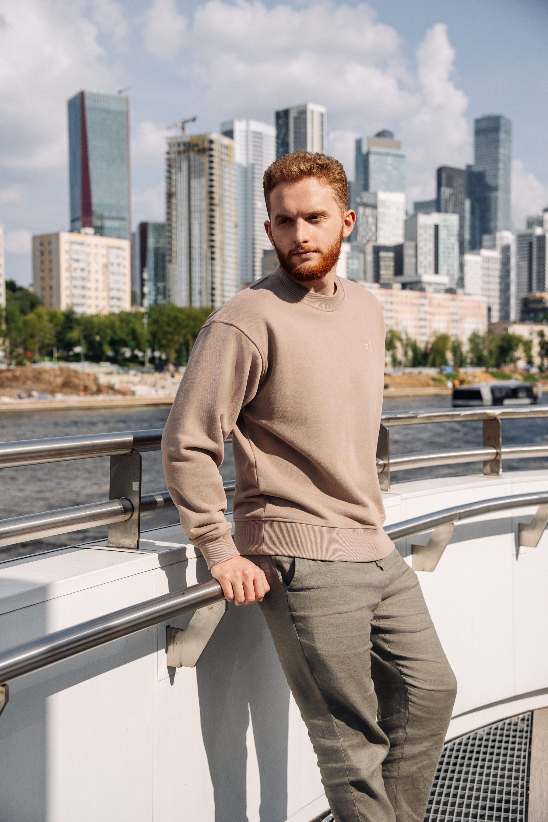 Свитшот VLKN (SWEATSHIRT VLKN "TOWER") Бежевый